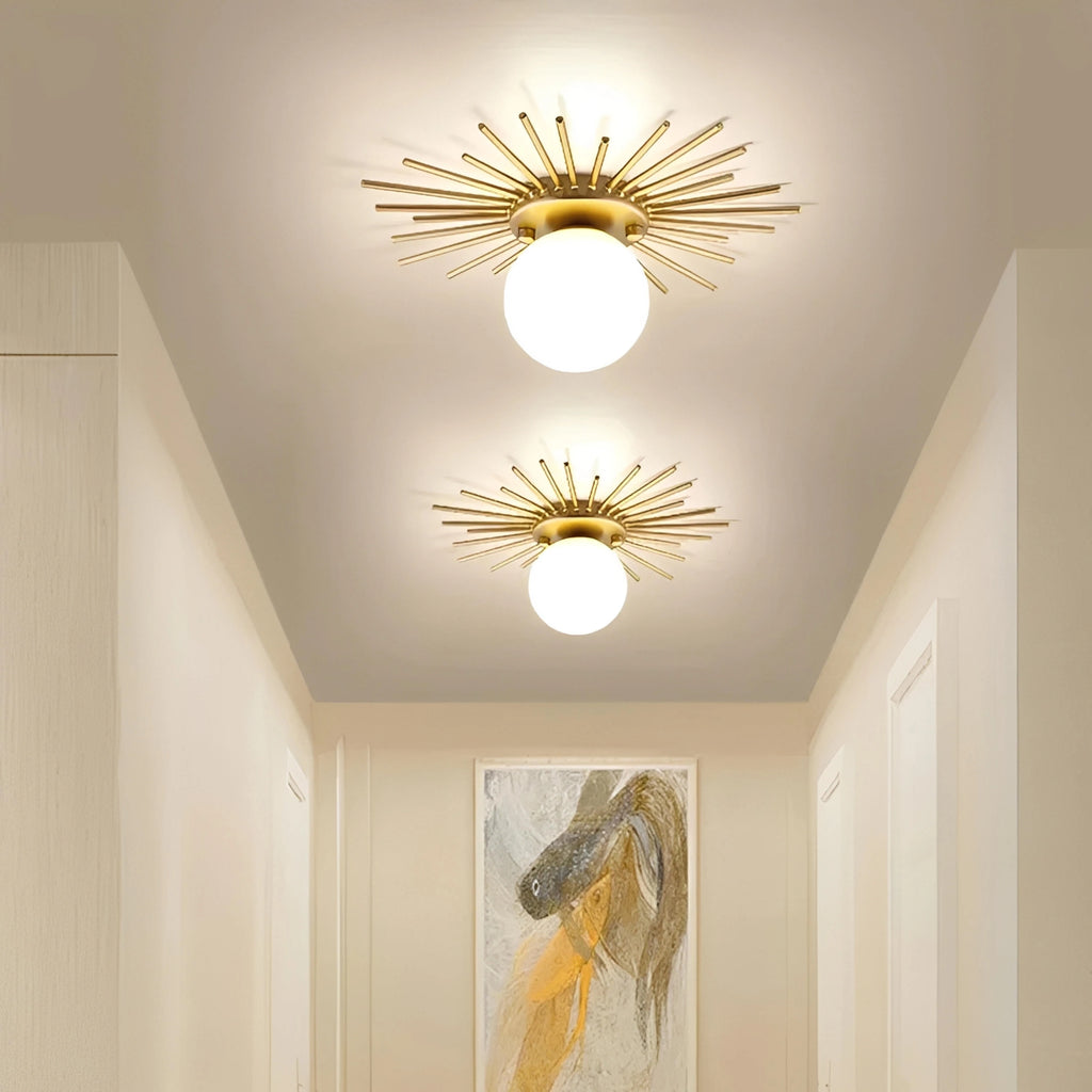 Plafonnier Moderne avec Boule en Verre et Métal Doré